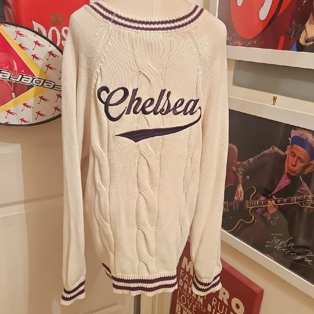 Forever 21 Cream Cardigan with Burgandy Applique and Trim - Picture 3 of 8